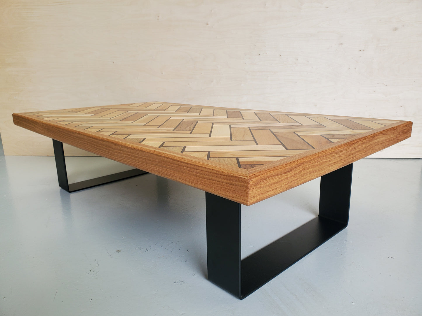British Hardwood Coffee Table 1275mm x 710mm x 330mm
